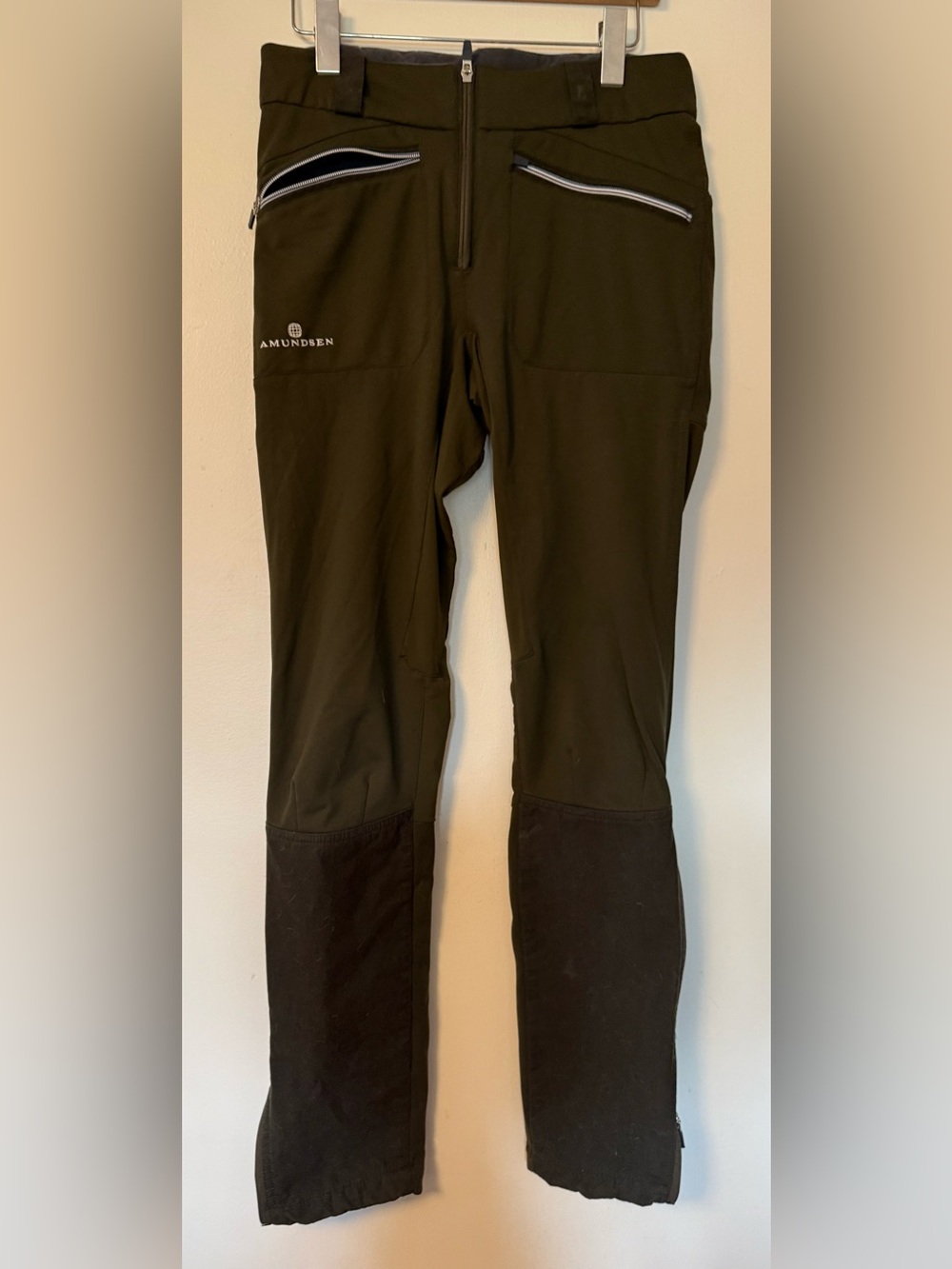 NWOT Amundsen Men's Olive 5Mila Sports Pants